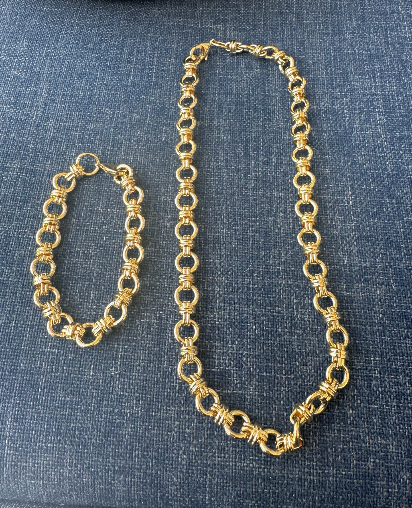 Double Knot Link